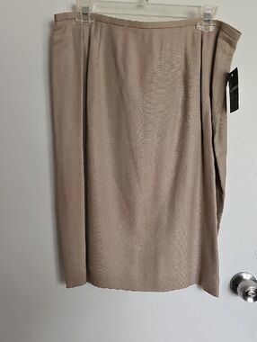 Liz Claiborne Collection Vintage With Tags Classic Taupe Straight Skirt